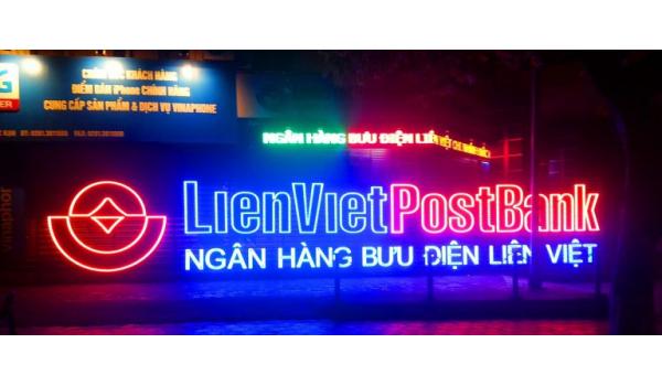 Tìm hiểu ưu nhược điểm của led liền dây và led đúc